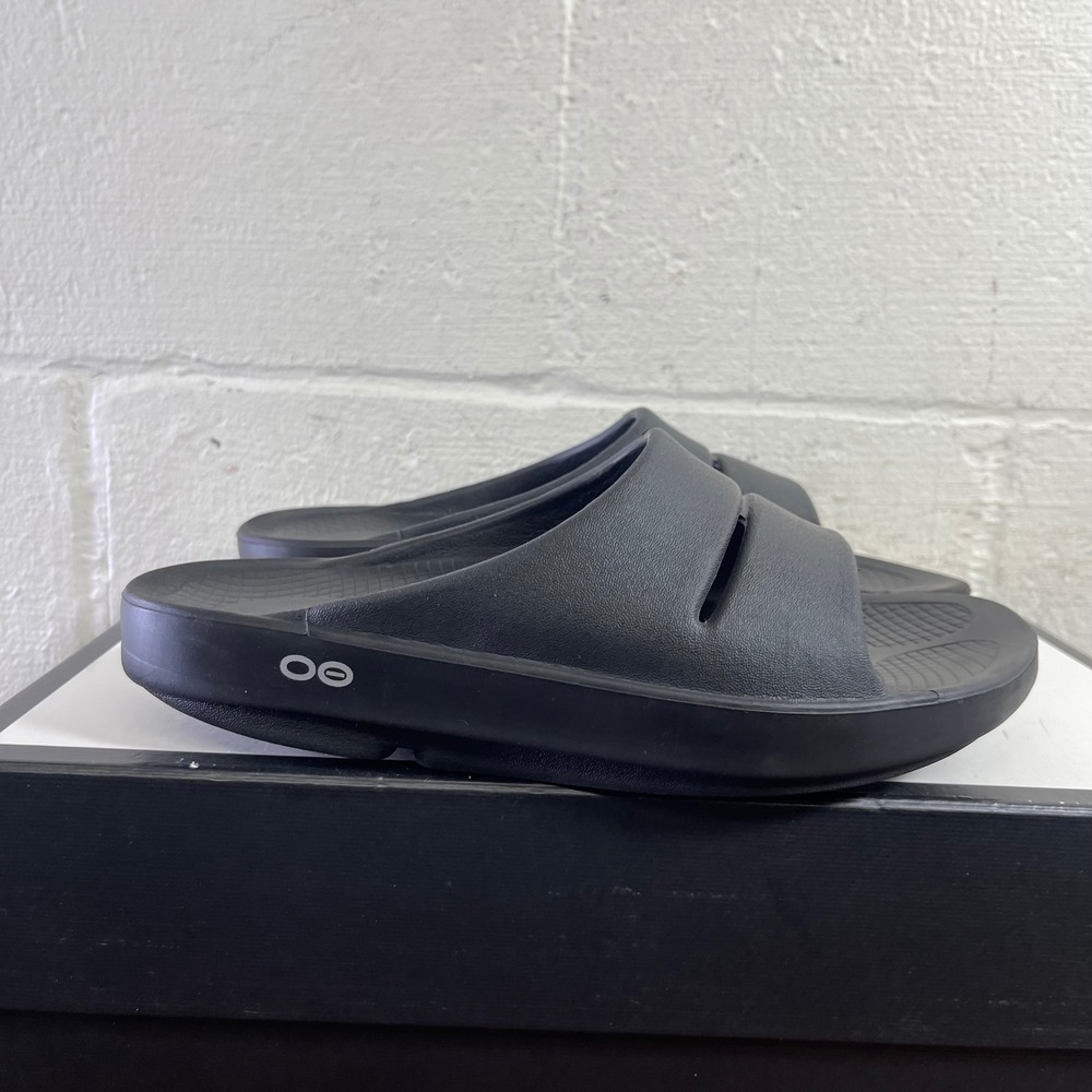 OOFOS OOahh Black Recovery Slide Sandals Slip On Women's 8 Men's‎ 6 EU 39
